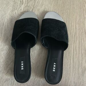 DKNY Women’s Ani fabric open toe sandals